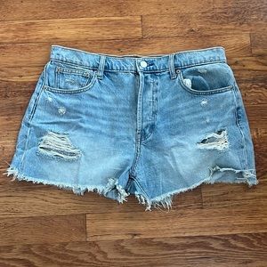 Gap distressed denim shorts sz 29